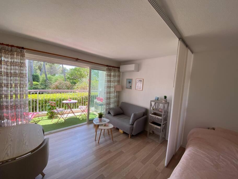 Studio Cosy 100M Plage Saint-Raphael  Ngoại thất bức ảnh